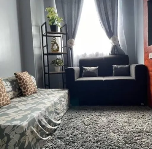 Cozy 1 Bedroom With Pool.