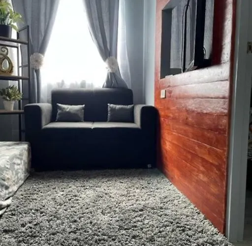 Apartment Cozy 1 Bedroom With Pool.