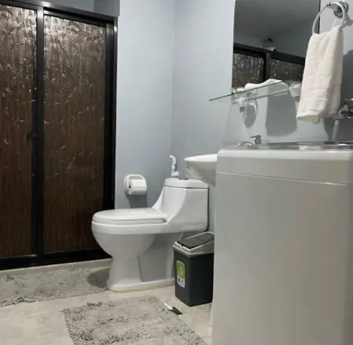 Apartment Cozy 1 Bedroom With Pool.